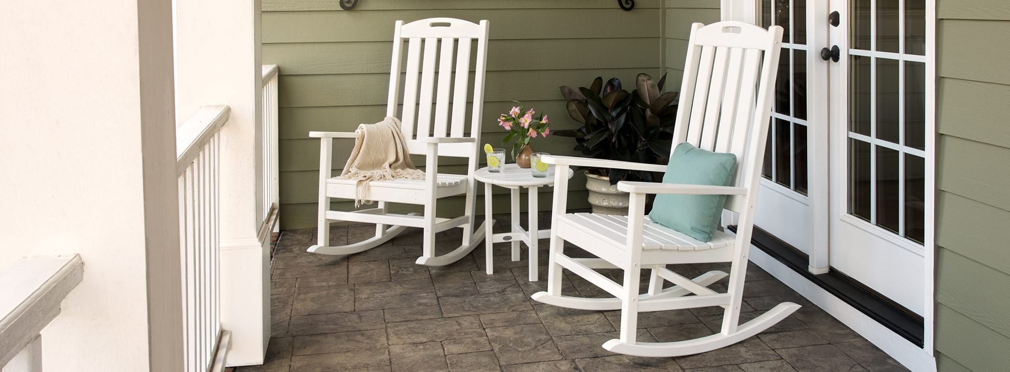 front porch chair and table set